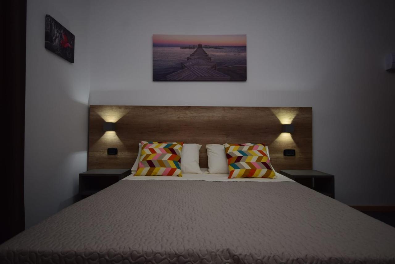 Hotel Crisvan Rimini Buitenkant foto