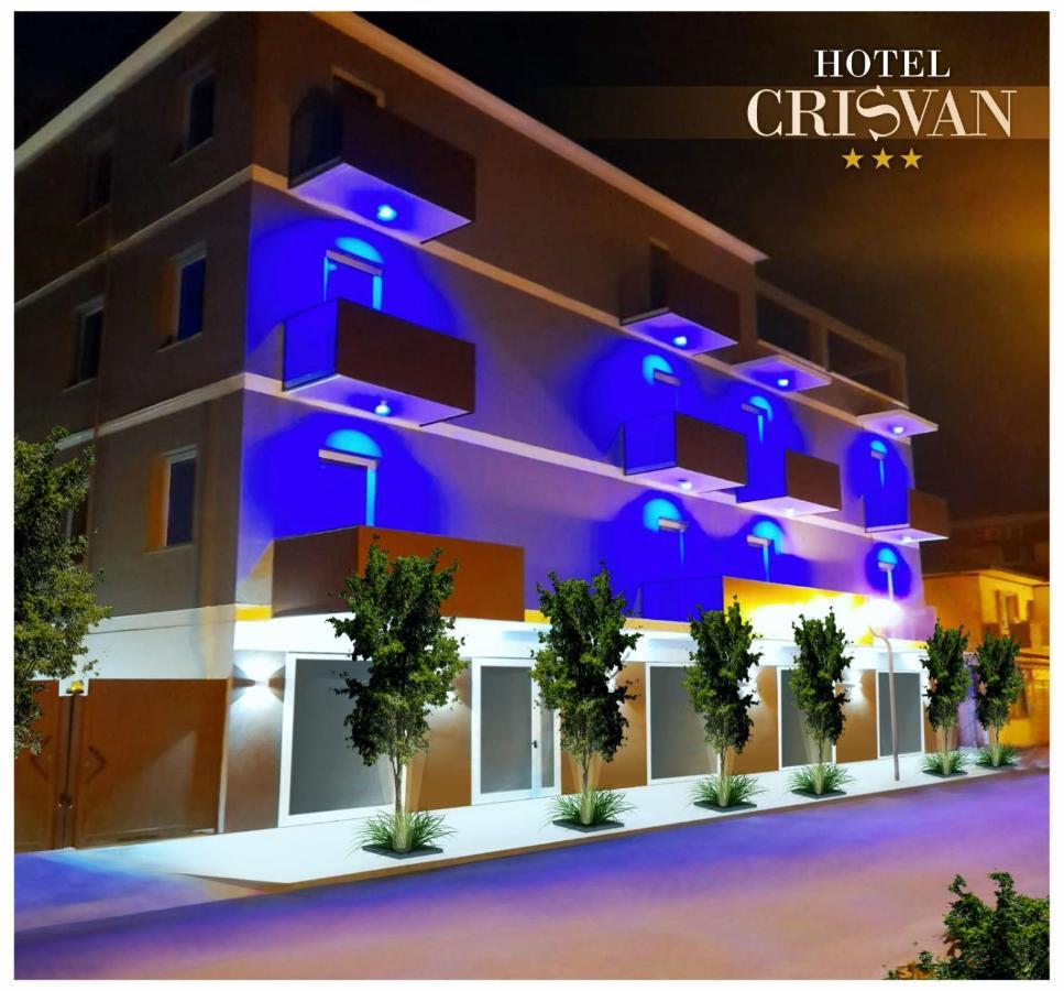 Hotel Crisvan Rimini Buitenkant foto