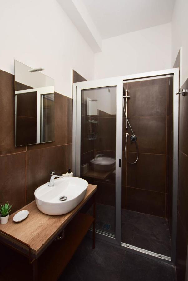 Hotel Crisvan Rimini Buitenkant foto